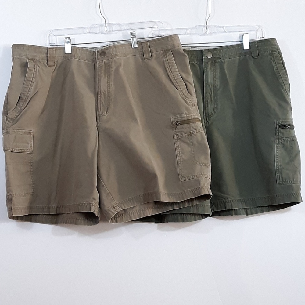 Columbia Cargo Shorts Bundle of 2 Pair Green Brown